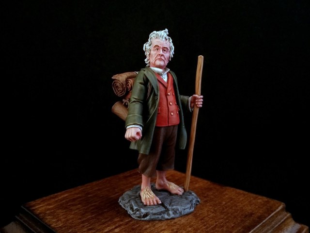 Бильбо Бэггинс (х/ф «Властелин Колец. Братство Кольца»)