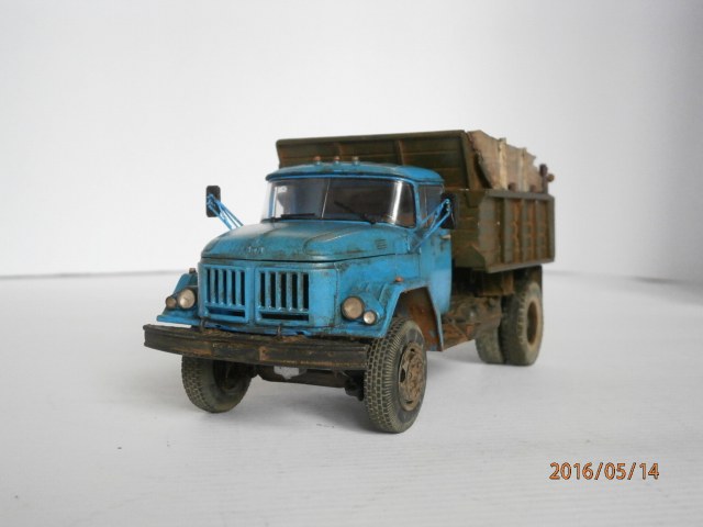 Самосвал-Колхозник 1:35