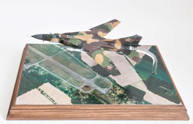 МиГ-23МЛ над точкой