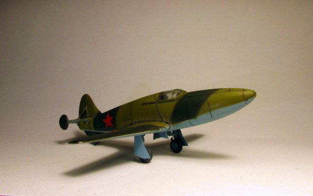 Первый советский реактивный истребитель БИ-1