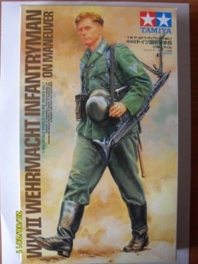 пехотинец на марше