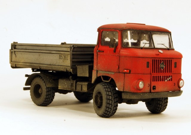 IFA-W50 kipper