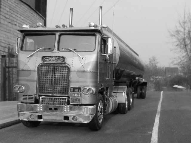 White Freightliner