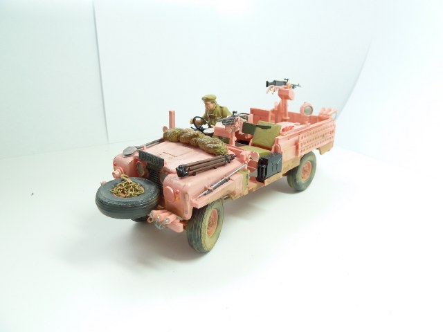 S.A.S. Land Rover "Pink Panther"