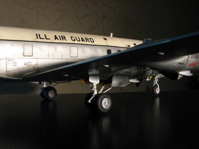 DC-6C или с-118 в транспортном варианте