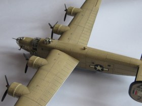 Тяжелый бомбардировщик Консолидэйтед B-24 Либерейтор