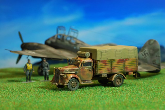 Opel BLITZ (Kfz.305,4x2.) 1/72