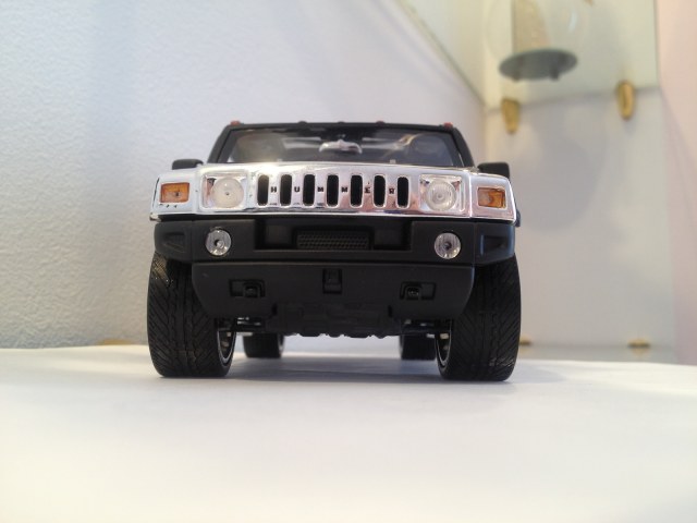 HUMMER H2