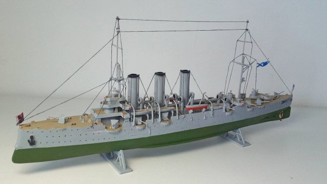 Бронепалубный крейсер "Аврора" 1:350