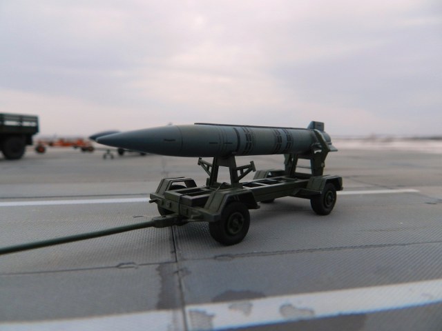 ракета Х-15 с тележкой