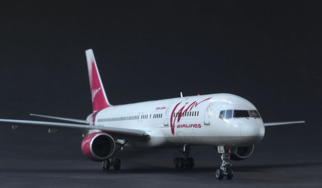 Boeing 757 Vim RA-73017