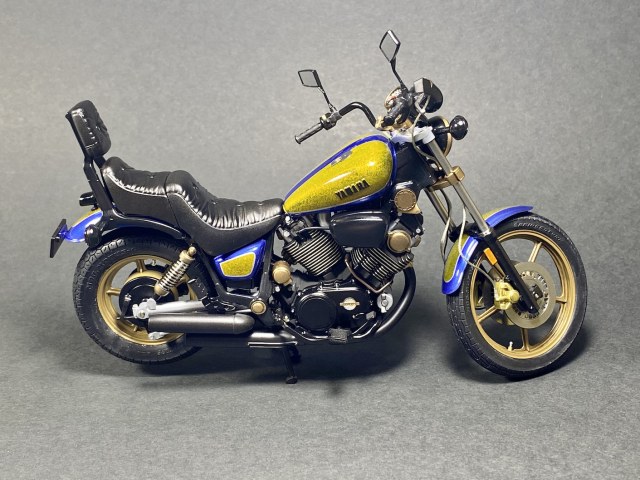 Yamaha XV1000 Virago