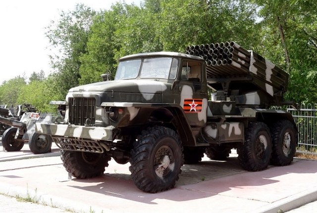 РСЗО БМ-21 "Град" на шасси Урал- 375Д.
