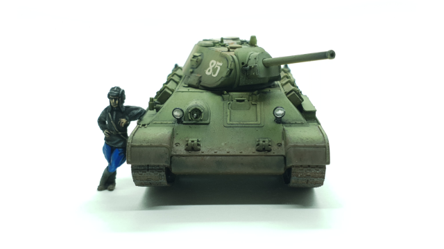 Т-34-76 обр. 1941г с танкистом