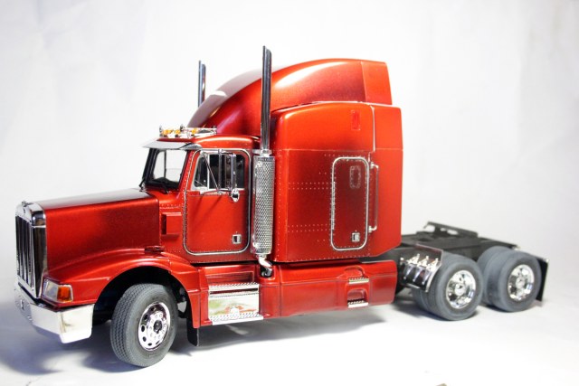 Peterbilt 377