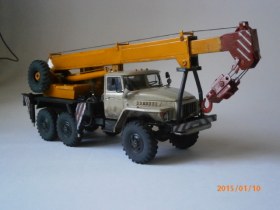 Автокран на базе Урал-4320