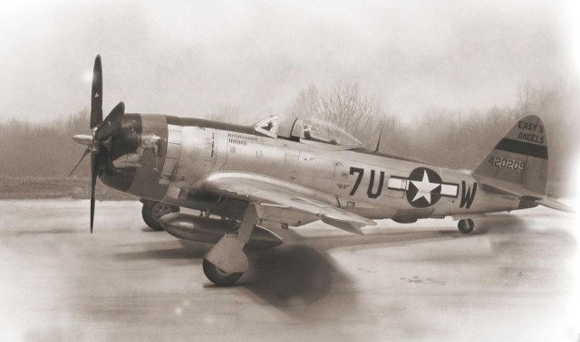 P-47 D-28 Thuhderbolt