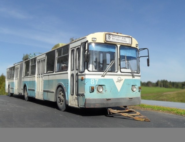 ЗиУ-10 (ЗиУ-683) троллейбус