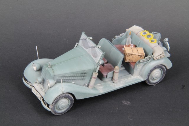 Polizei-Kubelsitzwagen