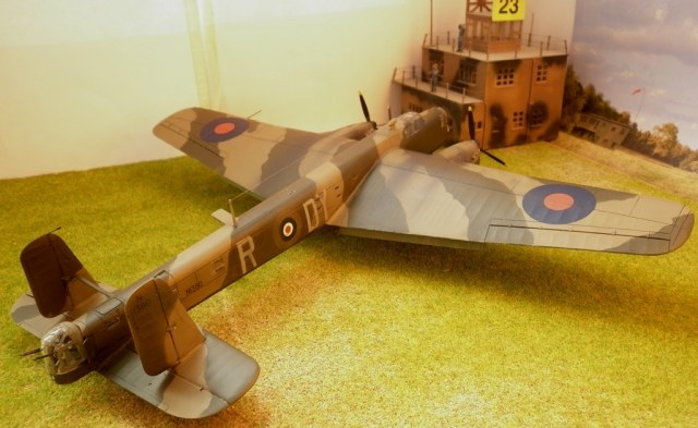 Armstrong Whitworth Whitley Mk V ,пилот - комэск Джон Мак Дональд,102 sqn ,Yorkshire, март 1940г