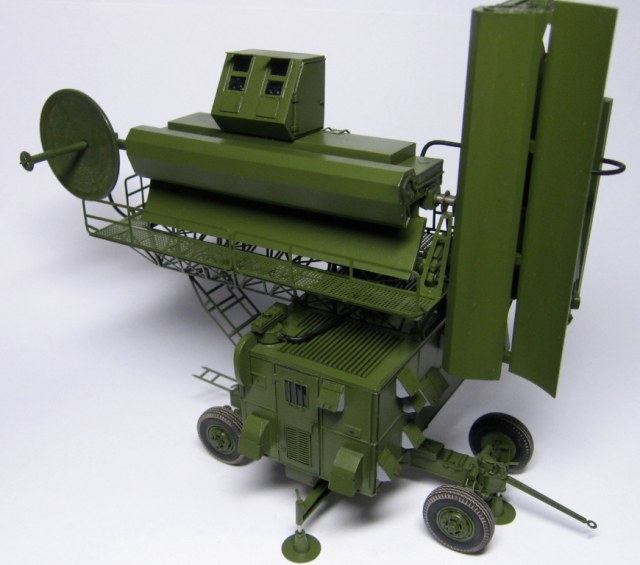 Пост антенный из состава станции наведения РСНА-75М комплекса ПВО СА-75 "Двина"