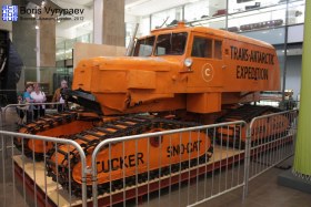 Tucker Sno-Cat (model 743)