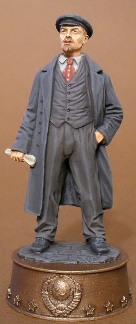 "...И юный Октябрь впереди."