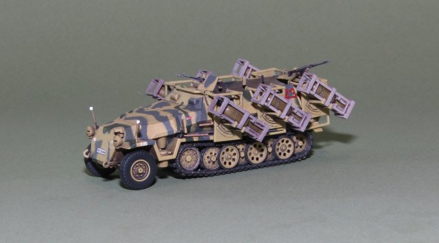 Sd.Kfz. 251/1 Ausf.C + Wurfr. 40