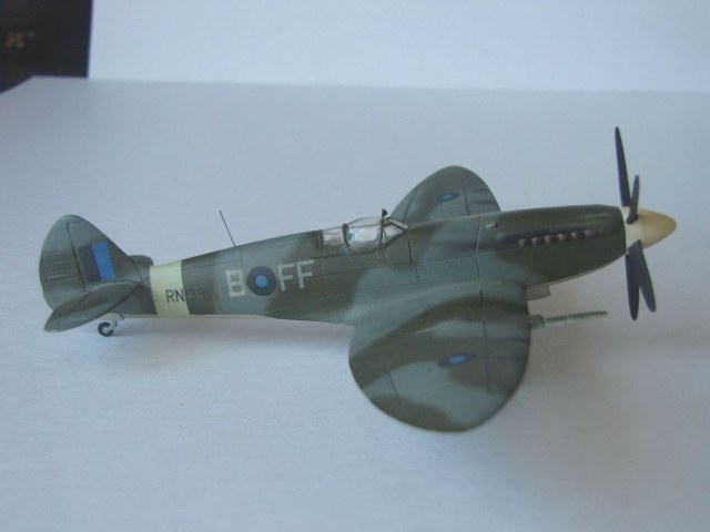 Supermareine Spitfire XIV