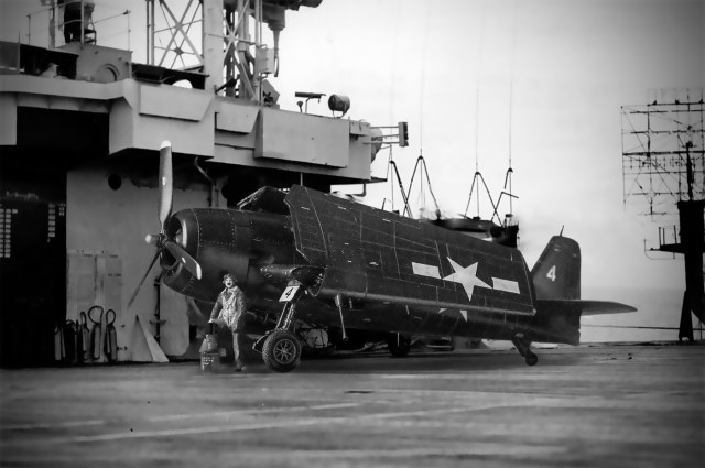 Grumman F6F-5N Hellcat