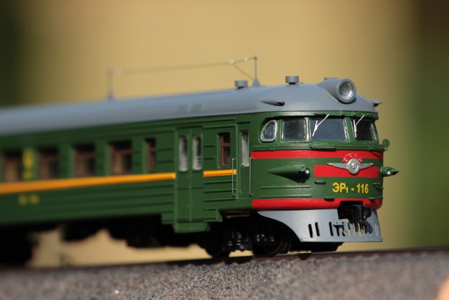 Электропоезд Эр1