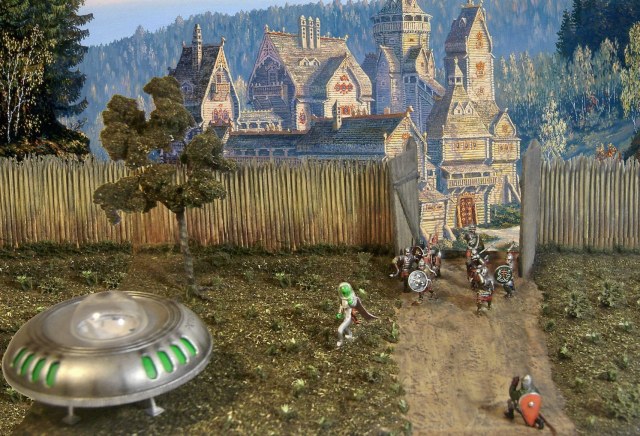 Живьём брать демона!