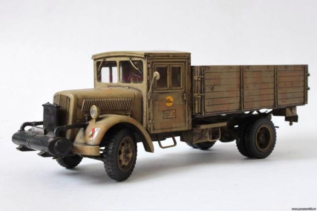 Газогенераторный Opel Blitz с эрзац-кабиной