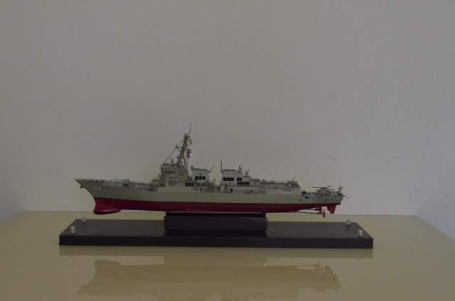 USS DDG-92 Momsen