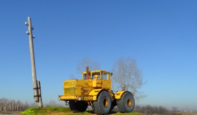 Кировец К-701.