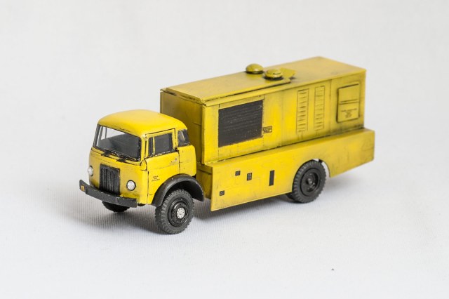 Английская аэродромная машина