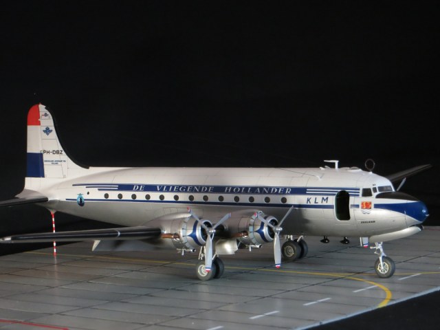C-54B  Skymaster