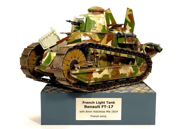 Renault FT-17. Hotchkiss Mle 1914. 1/16