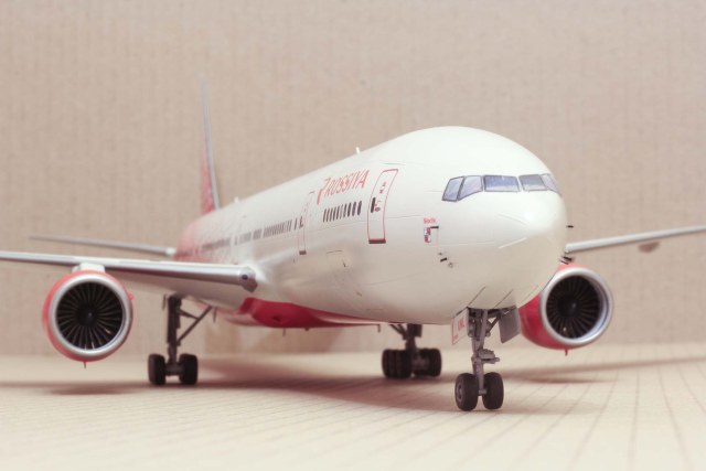 Boeing 777-300 Россия (Rossiya) EI-UNL