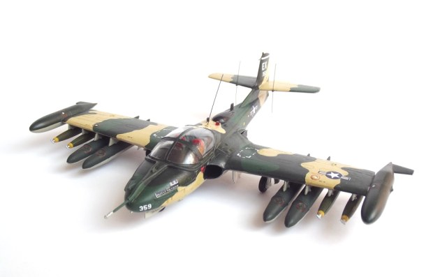 A-37B Dragonfly 1:72 ACADEMY