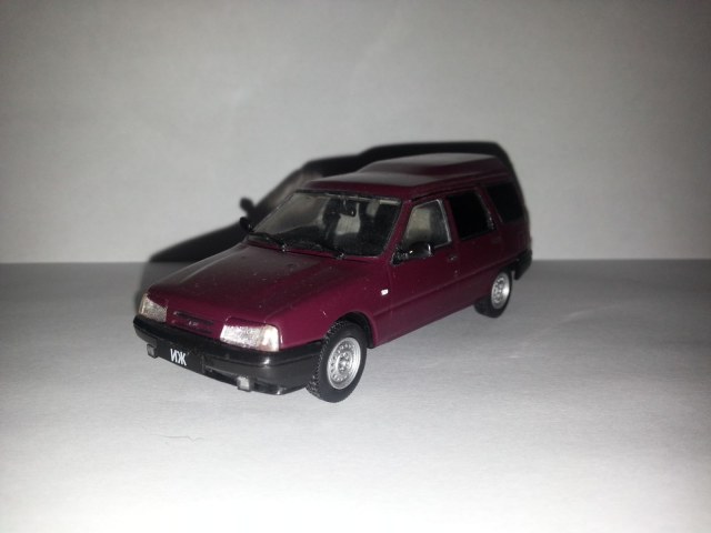 ИЖ-21261 "Фабула"