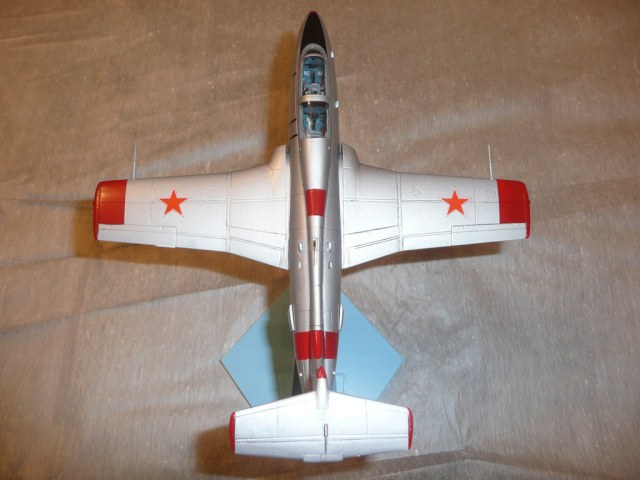 Учебно-тренировочный самолет Aero L-29 Delfin