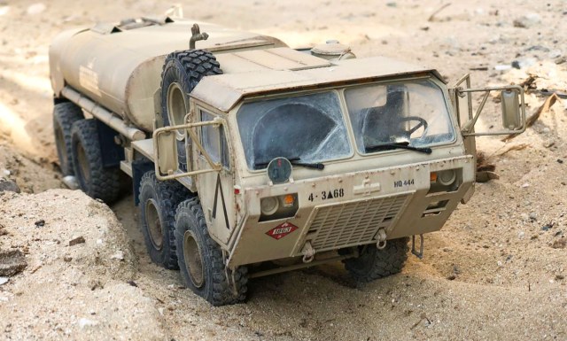 Военный бензовоз M978 (HEMTT)