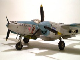 Lockheed P-38J Lightning 1:72 NOVO
