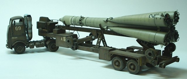 Тягач-ракетовоз