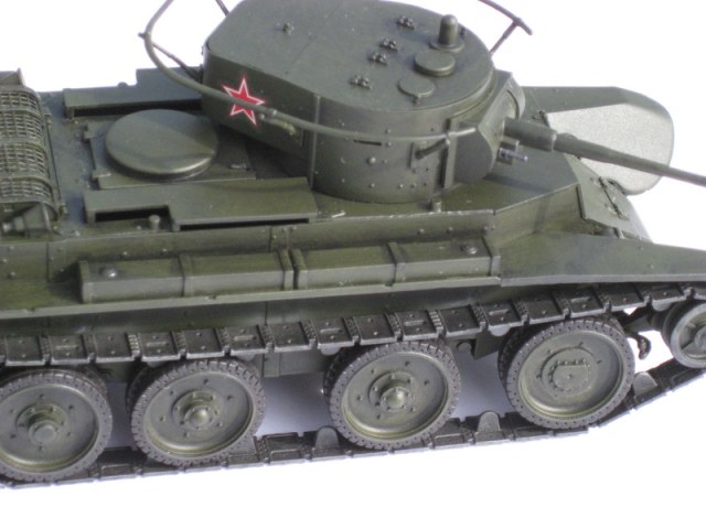 Вот и первая чумазая модель БТ-7