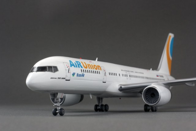 Boeing 757-200 Air Union EI-DUD