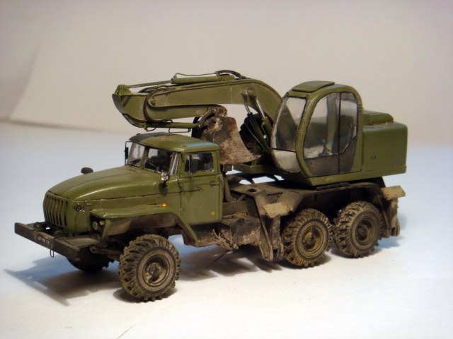 Экскаватор эов-3521(еа-17)