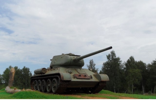 танк T-34-85