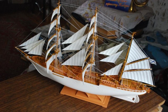 Барк "Товарищ"